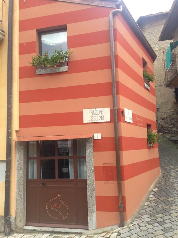 Casa Vacanza Castagna نيسّو الغرفة الصورة