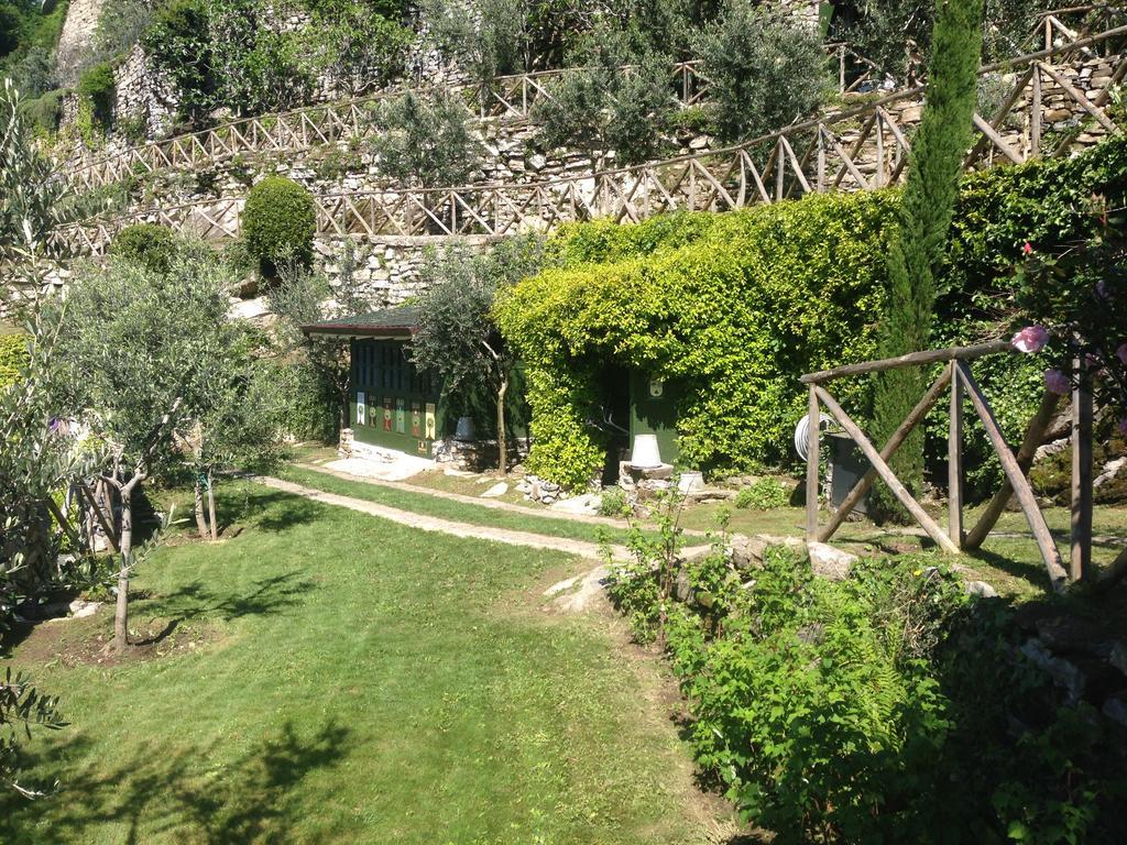 Casa Vacanza Castagna نيسّو الغرفة الصورة